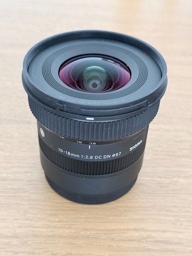 Sigma 18mm 8 dc dn - 10-18mm,