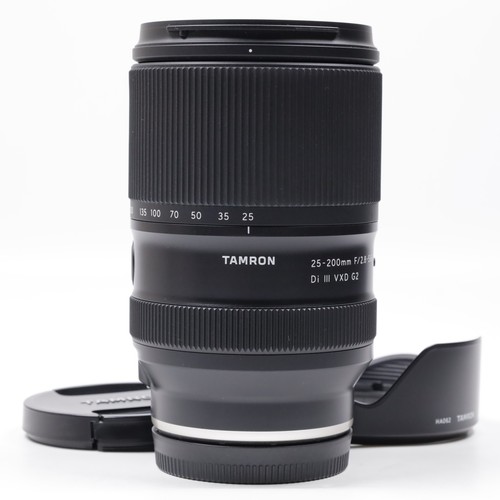 Tamron 200mm 5 - 25-200mm, f/2.8-5.6