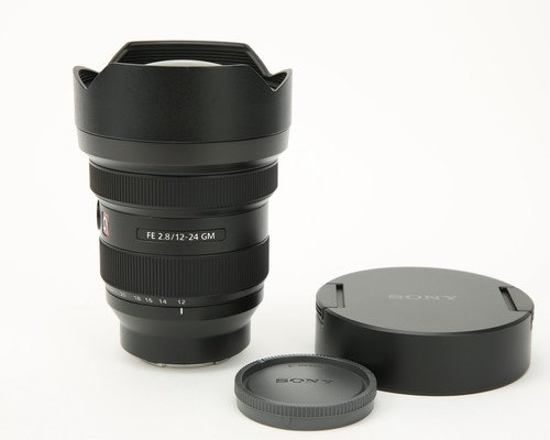 Sony f 2 - 12-24, f/2.8