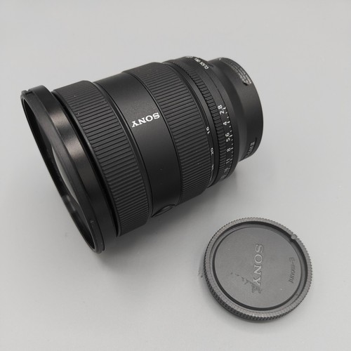 Sony 35mm 8 - 16-35mm, f/2.8