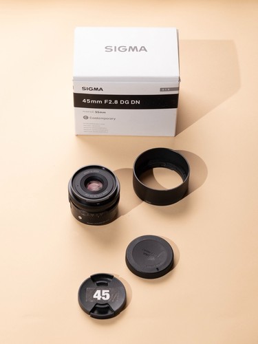 Sigma 45mm dg dn - f/2.8,